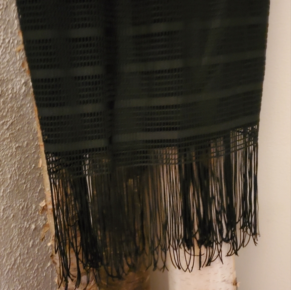Frank Lyman cold shoulder, LBD, size 6 - Picture 5 of 6